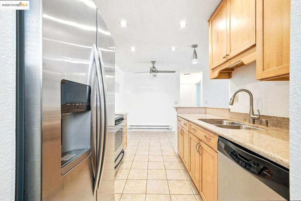 141 Lighthouse DR