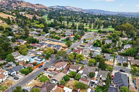 Tiny photo for 765 Tallent Avenue, San Jose, CA 95127 (MLS # ML82027887)