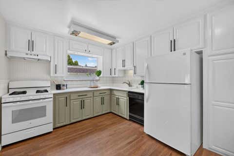 Tiny photo for 765 Tallent Avenue, San Jose, CA 95127 (MLS # ML82027887)