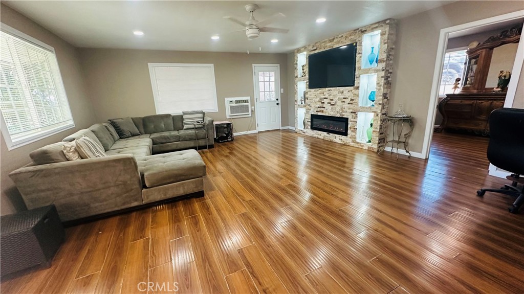 11073 Arlington