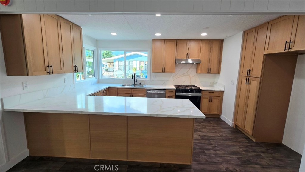 929 E Foothill Blvd Spc 74