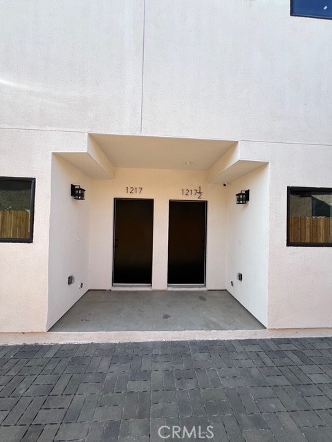 1217 E 22nd St Street