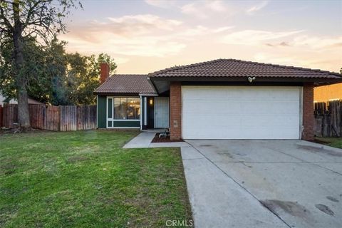 Photo of 4868 N Varsity Ave, San Bernardino, CA 92407 (MLS # IV26034376)