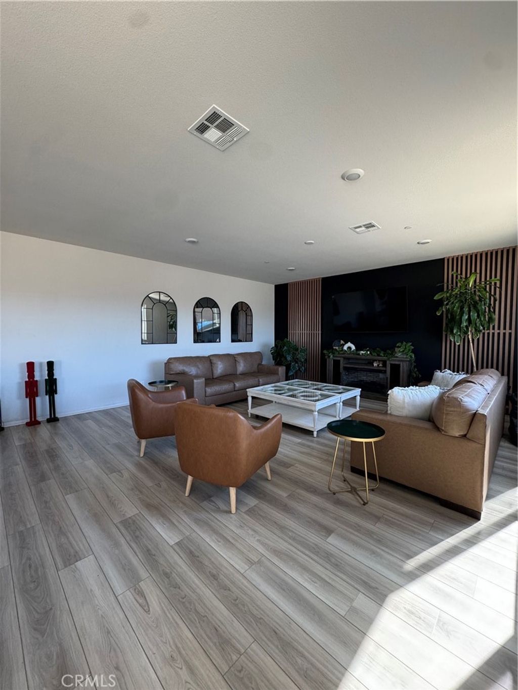 Photo of 19553 Hanging Rock Road Rd, Lake Elsinore, CA 92532 (MLS # DW25263024)