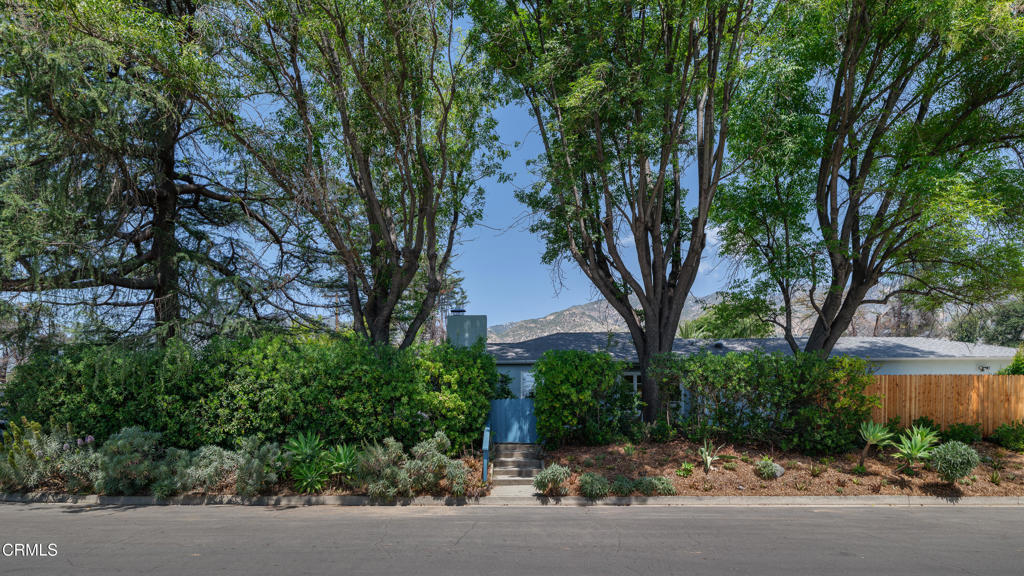 239 E Pentagon Street