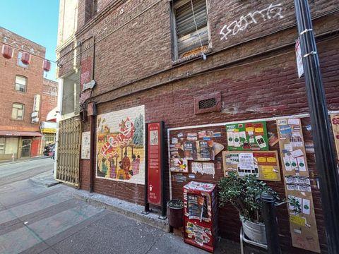 Photo of 852 Washington St, San Francisco, CA 94108 (MLS # ML82028136)