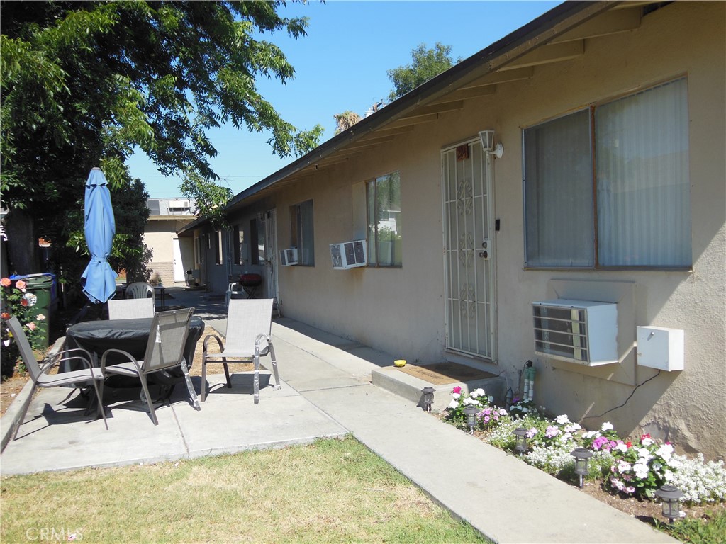 204 N Orange Avenue