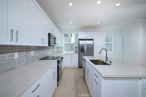 Photo of 6045 Fairfax Drive, Eastvale, CA 92880 (MLS # OC25156454)