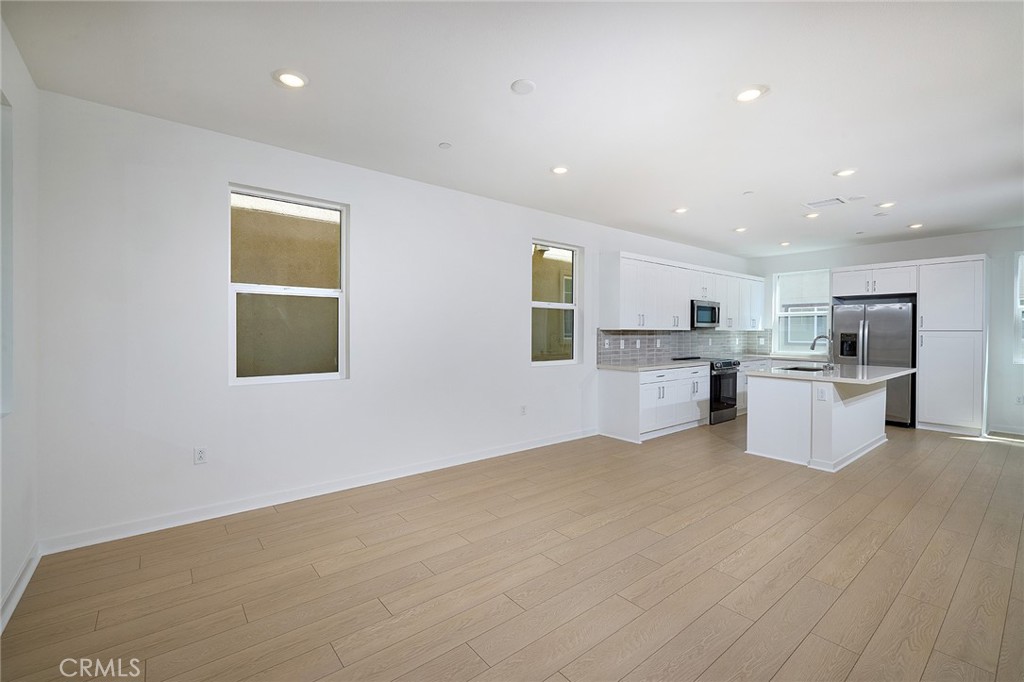 6045 Fairfax Drive