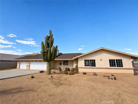 Photo of 57996 Desert Gold Drive, Yucca Valley, CA 92284 (MLS # JT26220535)