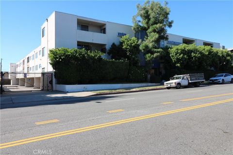Photo of 6251 Coldwater Canyon Ave, North Hollywood, CA 91606 (MLS # PI25243147) Photo of 6251 Coldwater Canyon Ave, North Hollywood, CA 91606 (MLS # PI25243147)
