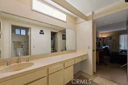 San Bernardino, California 92405, United States, 2 Bedrooms Bedrooms, ,2 BathroomsBathrooms,Residential,Active,175469