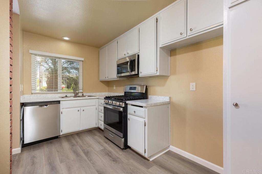 3433 Seabreeze Walk 3433