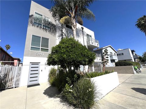 Photo of 5941 Barton Avenue #104, Los Angeles, CA 90038 (MLS # SB25247918) Photo of 5941 Barton Avenue #104, Los Angeles, CA 90038 (MLS # SB25247918)