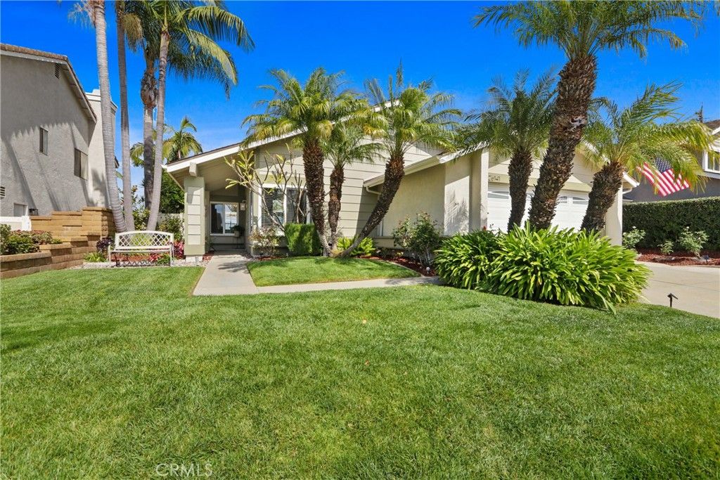Photo of 26141 Buscador, Mission Viejo, CA 92692 (MLS # OC26053758)