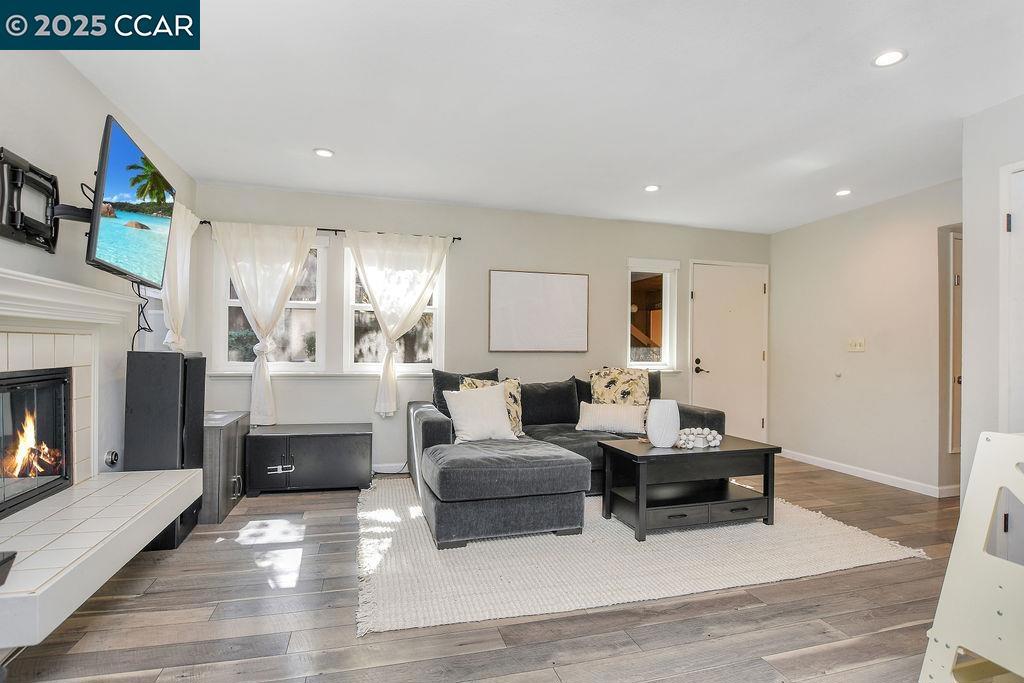 SHADOWOOD - Residential