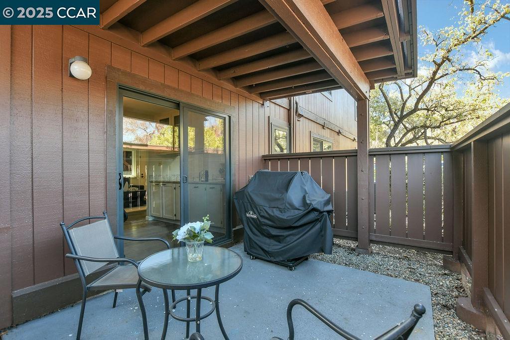 SHADOWOOD - Residential