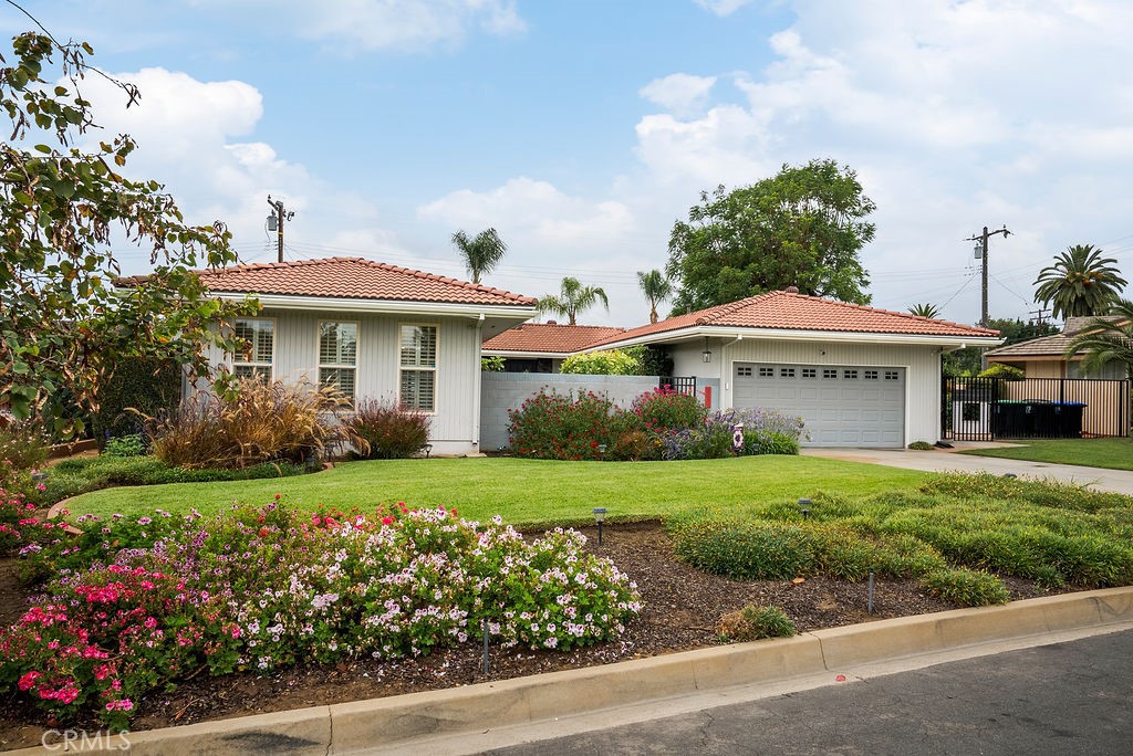 3631 N Nearglen