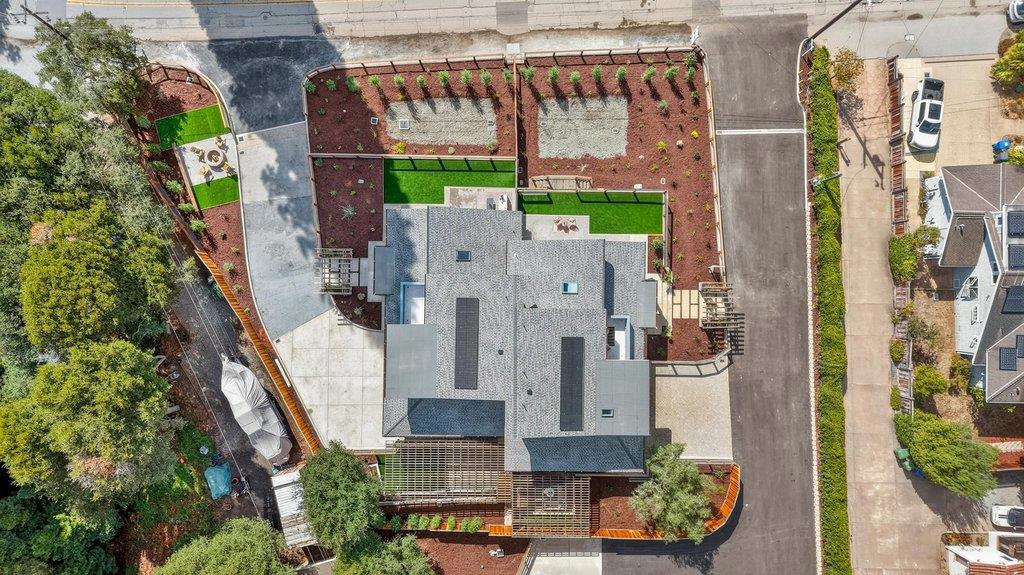 7431 Mesa Drive