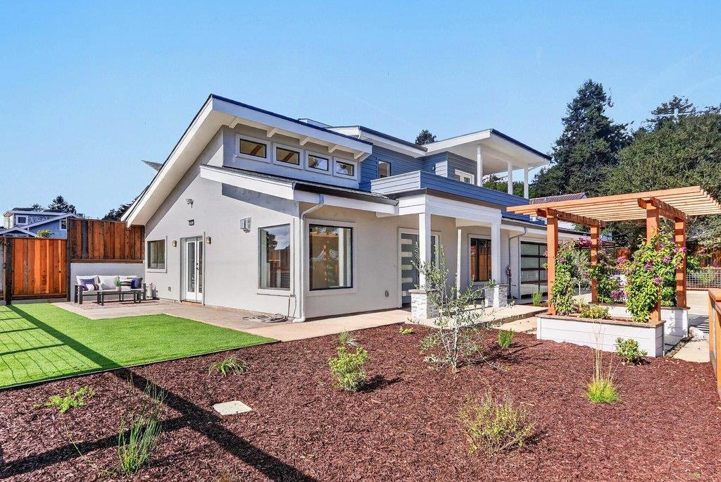 7431 Mesa Drive