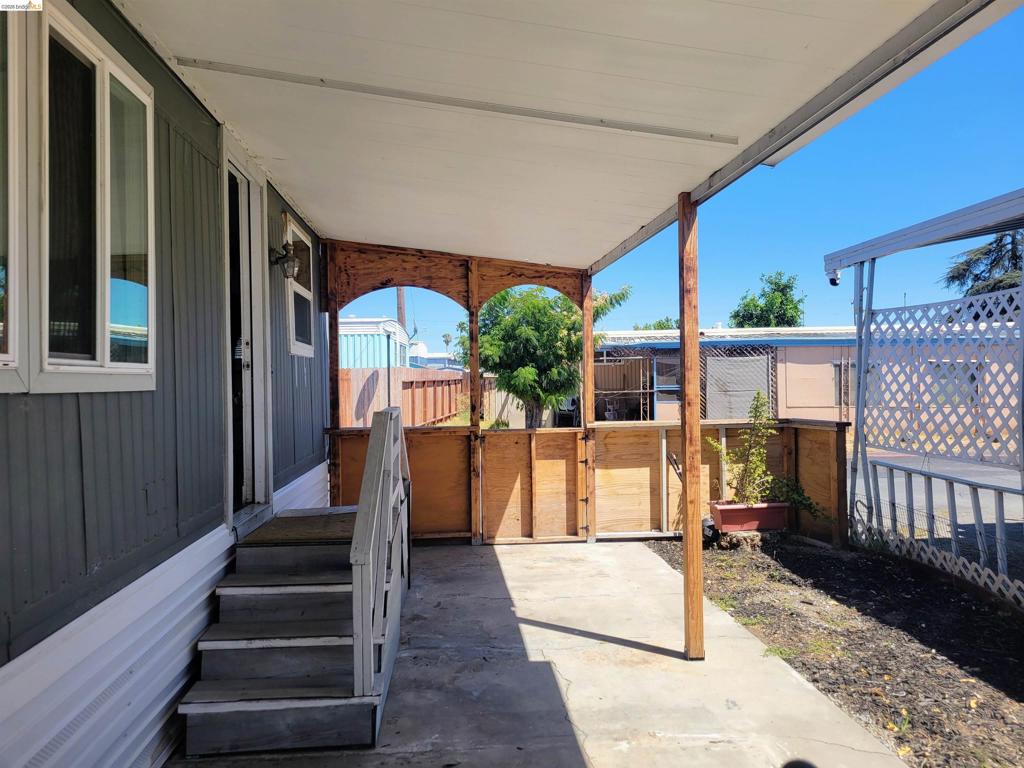 4400 Gateway Rd.