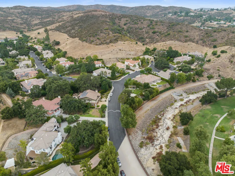 Westlake Village, California 91361, United States, 5 Bedrooms Bedrooms, ,6 BathroomsBathrooms,Residential,Active,87939