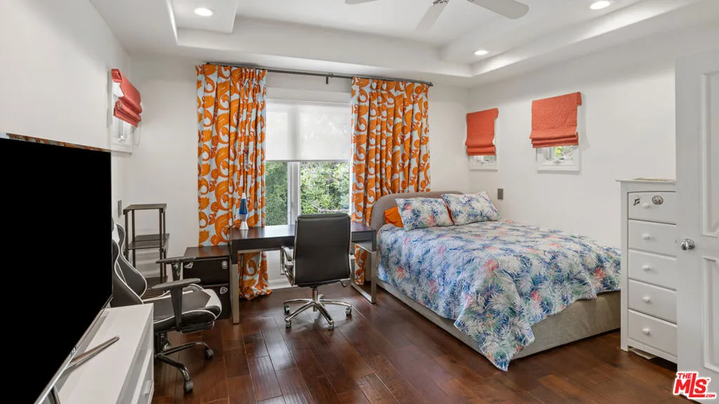 Westlake Village, California 91361, United States, 5 Bedrooms Bedrooms, ,6 BathroomsBathrooms,Residential,Active,87939