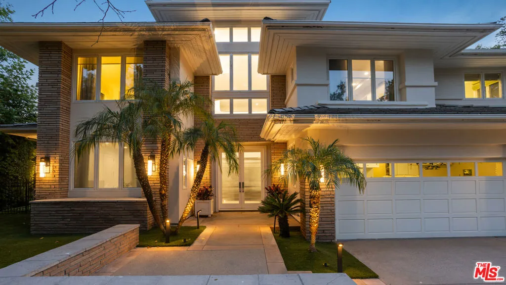 Westlake Village, California 91361, United States, 5 Bedrooms Bedrooms, ,6 BathroomsBathrooms,Residential,Active,87939