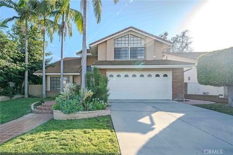 Photo of 2100 Winterwood Dr, Fullerton, CA 92833 (MLS # PW26036195)