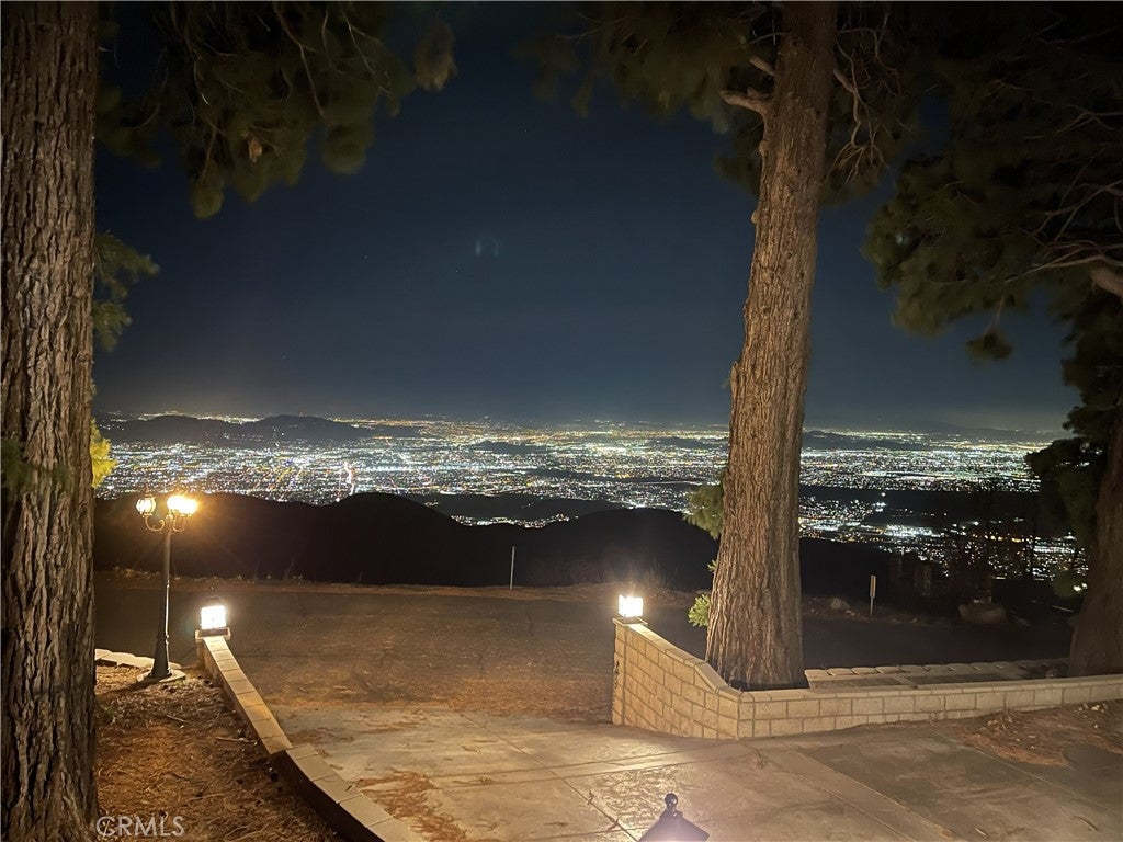22988 Valley View