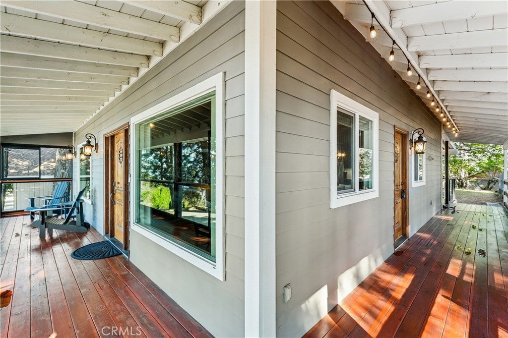 22988 Valley View