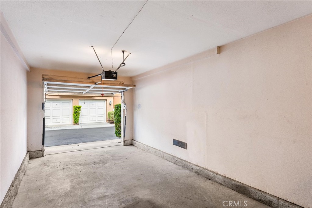 Lake Forest Shores (LFS) - Residential Lease