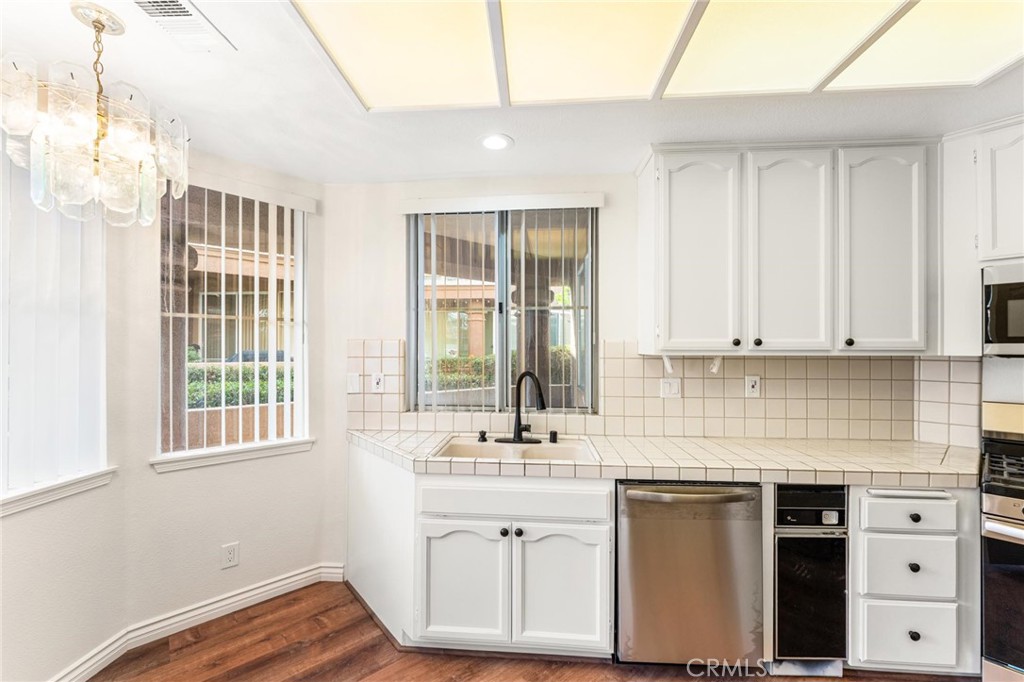 Lake Forest Shores (LFS) - Residential Lease