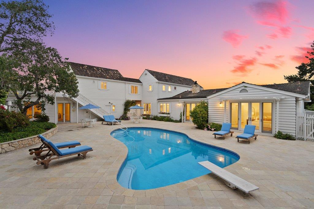 22 Hollins Drive