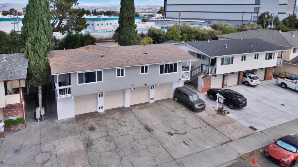 2131 Main Street