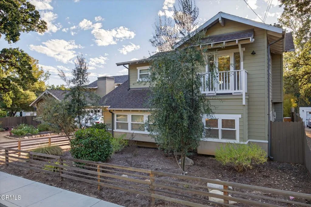 Ojai, California 93023, United States, 3 Bedrooms Bedrooms, ,3 BathroomsBathrooms,Residential,Active,216497