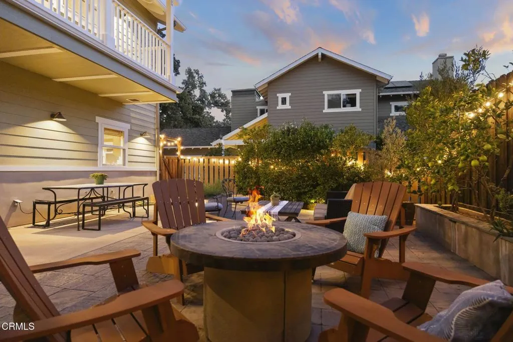 Ojai, California 93023, United States, 3 Bedrooms Bedrooms, ,3 BathroomsBathrooms,Residential,Active,216497