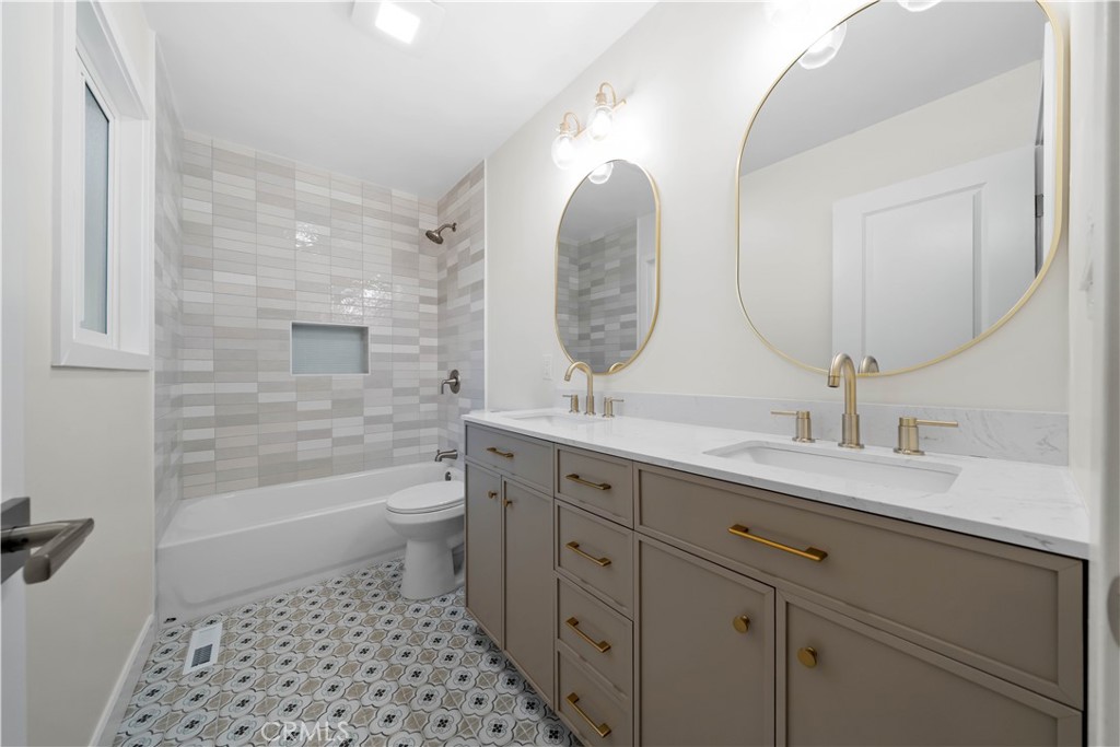 Ocean Beach - Residential