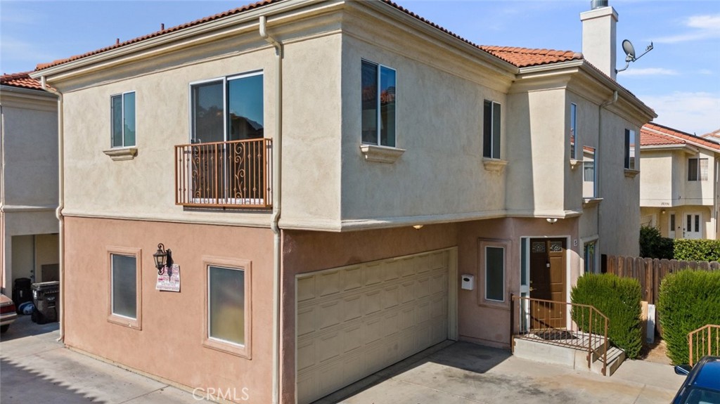 Welcome to this stunning 4-bedroom, 3-bath townhouse located in the heart of Reseda. This beautifully designed home offers a spacious and functional layout, perfect for comfortable family living. The main level features a cozy fireplace, natural and recessed lighting, and a full kitchen complete with a kitchen island and dedicated dining area, ideal for both everyday meals and entertaining. Upstairs, you'll find generously sized bedrooms with ample closet space, including a primary bedroom with its own connected bathroom suite. The home also includes a spacious backyard area, perfect for relaxing or outdoor gatherings. With thoughtful design and a central location close to schools, parks, and local amenities, this townhouse is a perfect opportunity for any family.