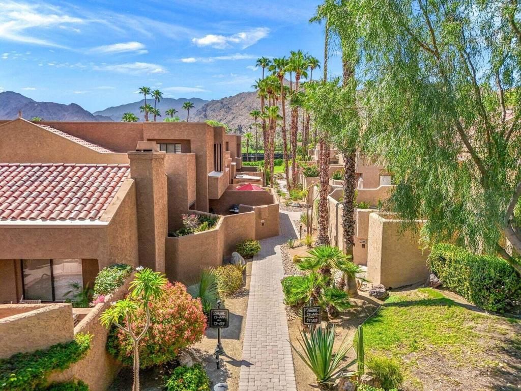 Photo of 73449 Foxtail Lane, Palm Desert, CA 92260 (MLS # 219136129DA)