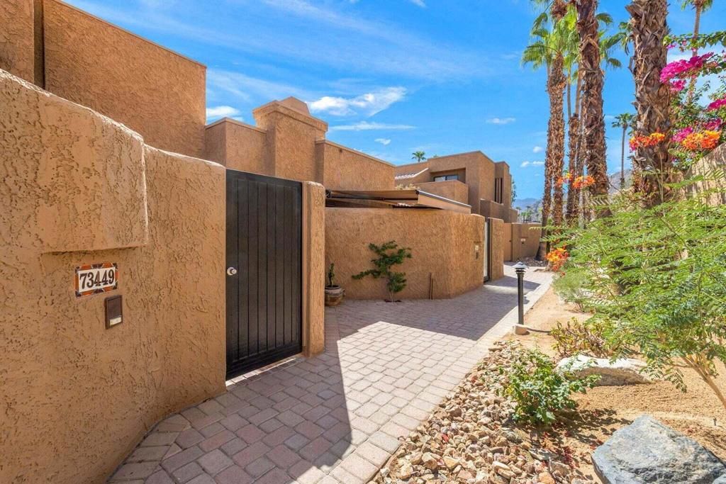 Photo of 73449 Foxtail Lane, Palm Desert, CA 92260 (MLS # 219136129DA)
