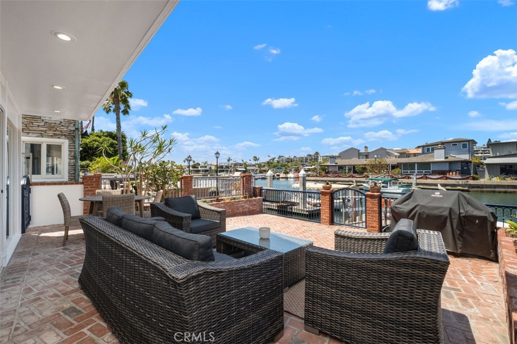 3810 Channel Place