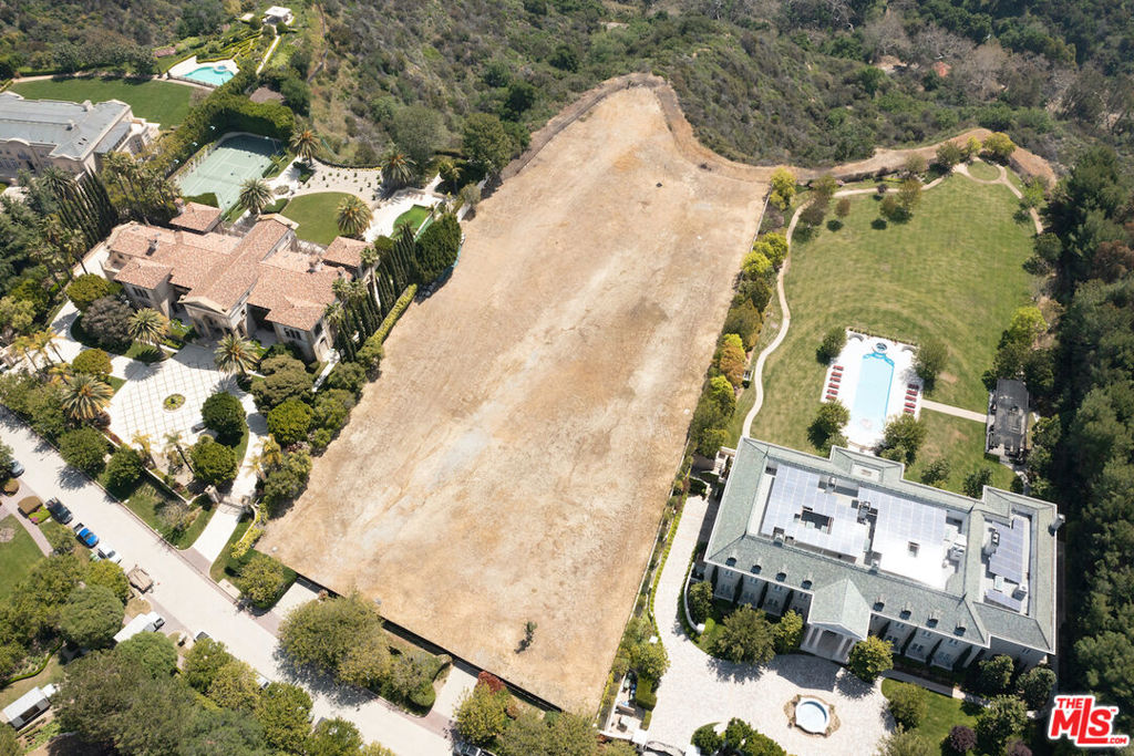 45 Beverly Park Circle