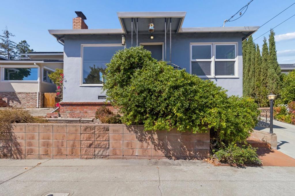 2520 Jefferson Avenue