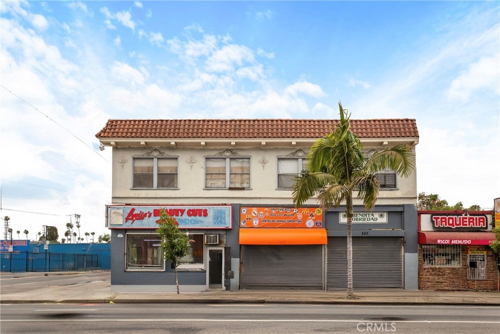 247 W Florence