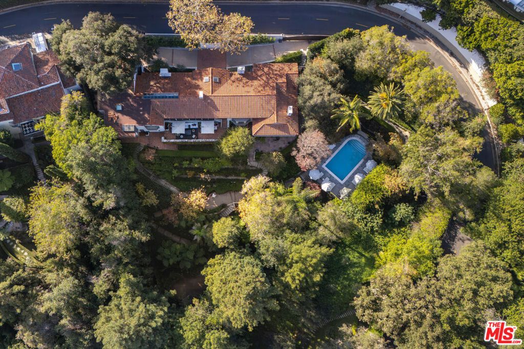 Photo of 10770 Chalon Road, Los Angeles, CA 90077 (MLS # 25629903)