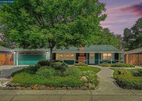 Photo of 242 Ilene Dr Dr, Pleasant Hill, CA 94523 (MLS # 41131399)