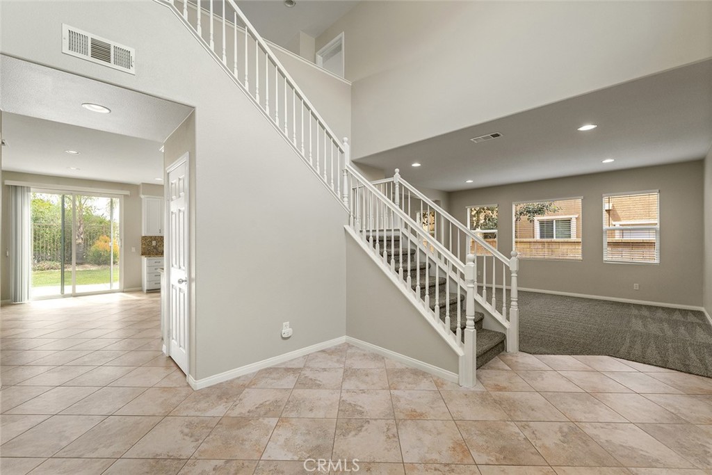 27062 Pumpkin Street