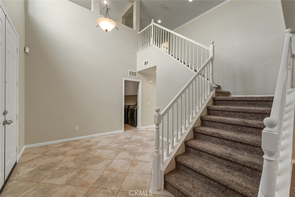 27062 Pumpkin Street