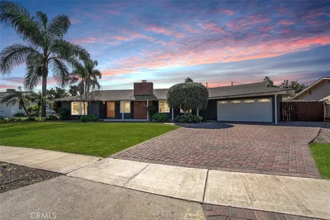 17922 Romelle Ave, Santa Ana, CA 92705 - MLS#: OC26032840